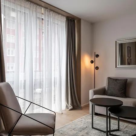 Cosy Aparthotel 4*