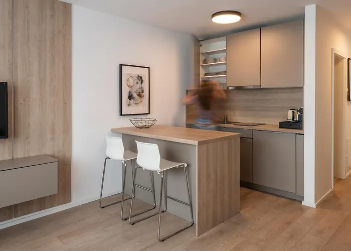 ابارتهوتيل كوزي